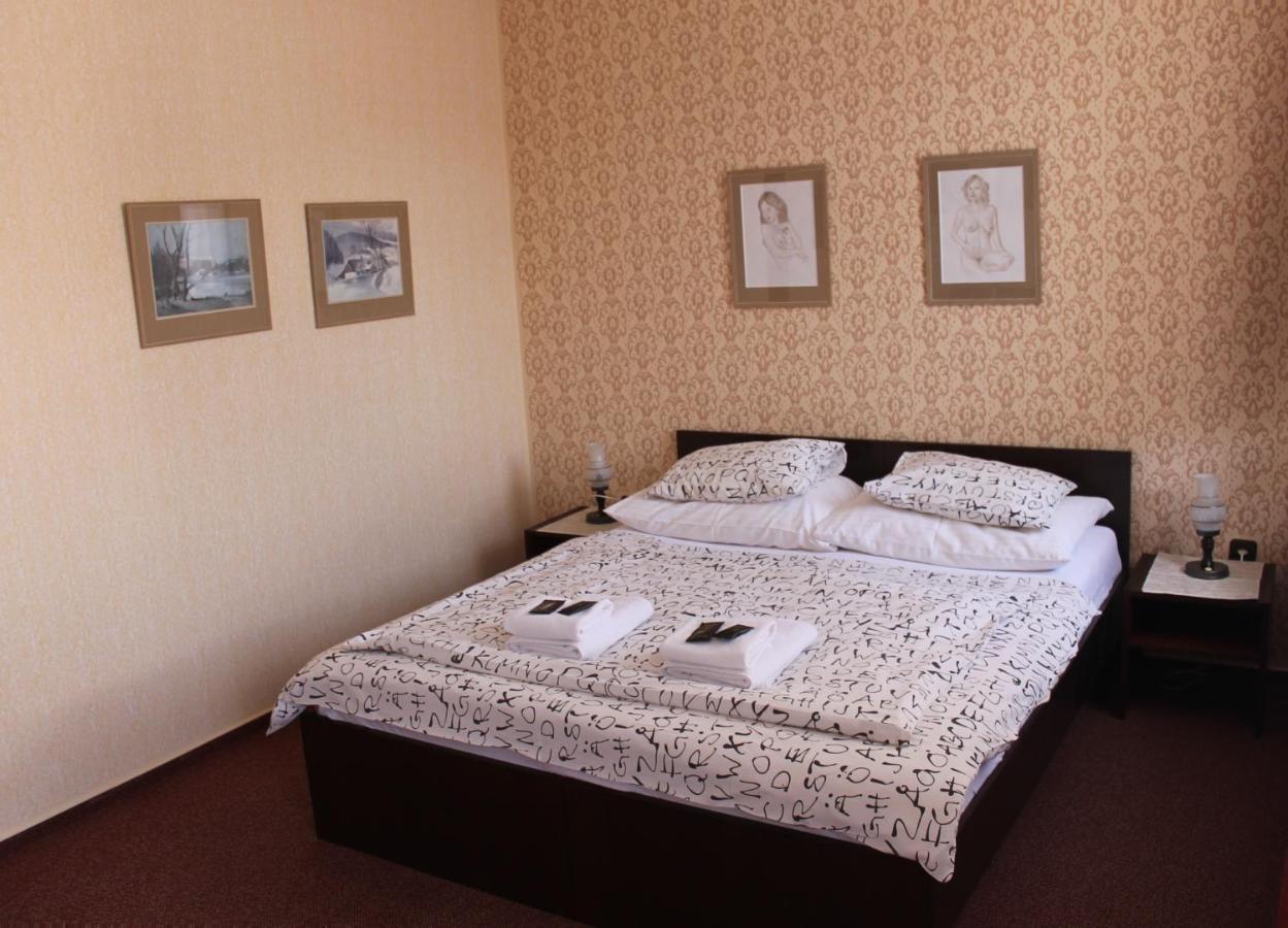 Hotel Pansky Dum Zamberk Bagian luar foto