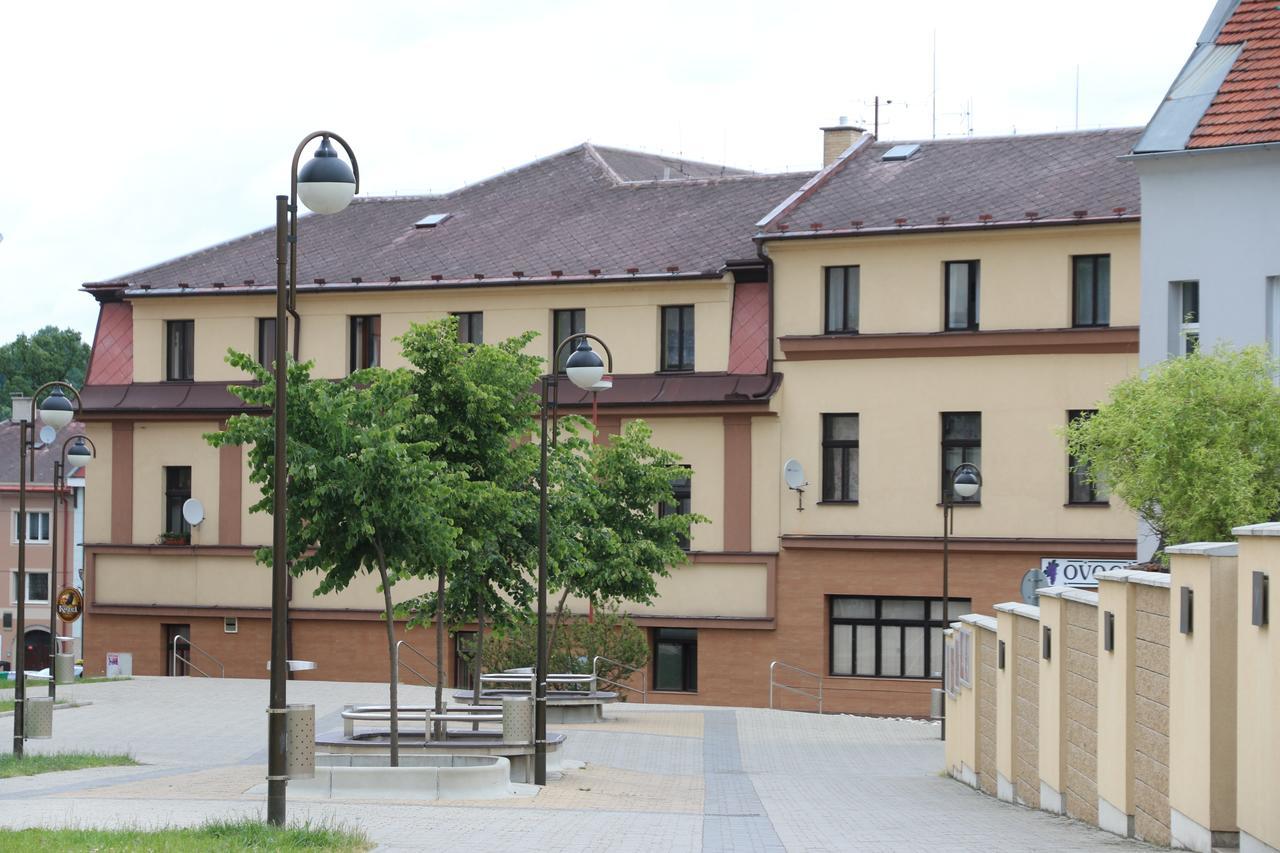 Hotel Pansky Dum Zamberk Bagian luar foto
